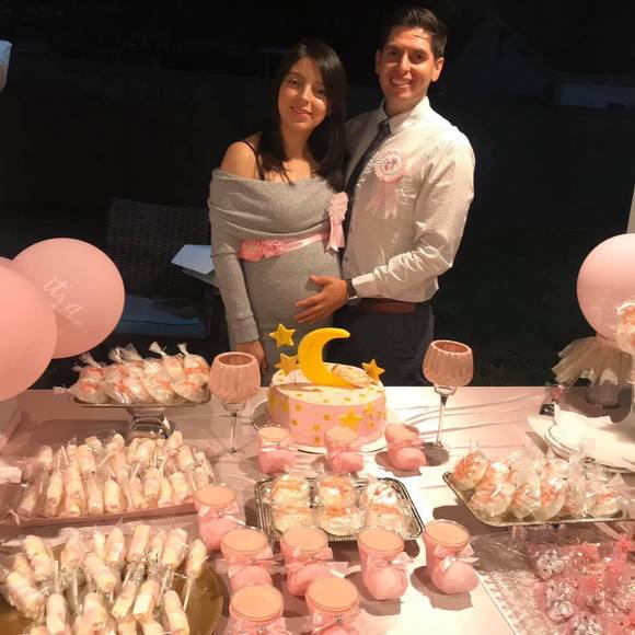 Meet your Posher, Gabriela - Picture 1 of 1